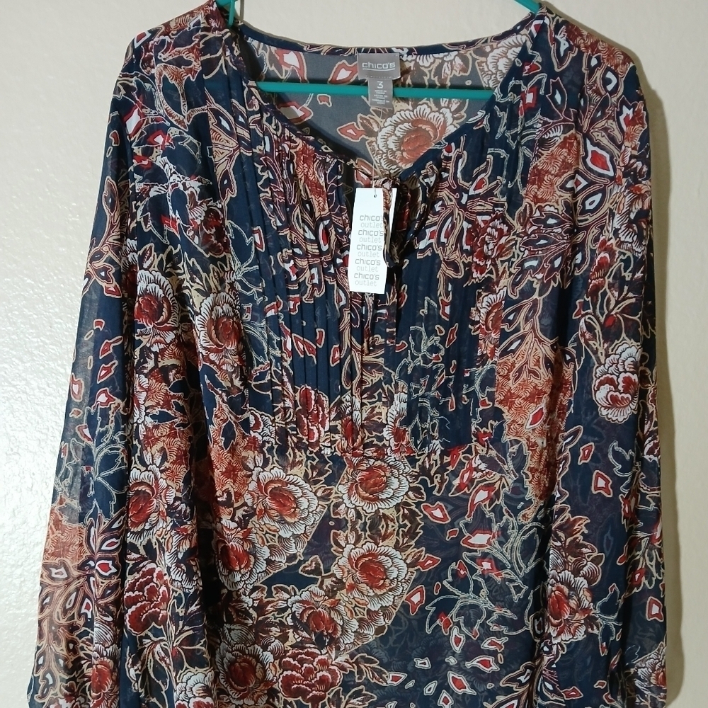 (#412) Women's NWT Sheer Chico's Blouse Size 3